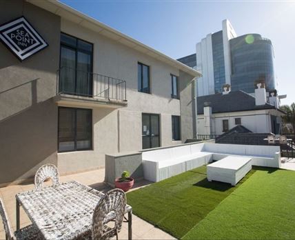 Sea Point Inn
