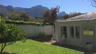 Wedgewood Cottage | Accommodation Constantia Heights