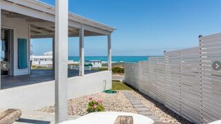 At The Sea | Yzerfontein Accommodation