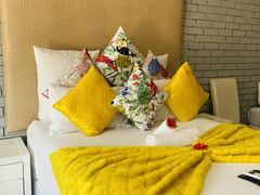 Thembisi Guesthouse | Sunnyridge (Newcastle) Accommodation