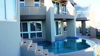Circles of Sunbird | Myburgh Park Accommodation