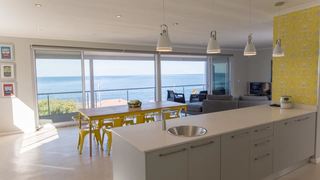 Bahari Villa | Murdoch Valley Accommodation