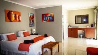 Tinyiko Kruger Lodge | Kruger Surrounds Specials