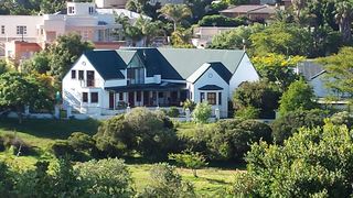 Spacious Luxury Apartment | Cape Peninsula Specials