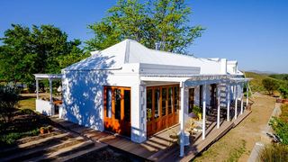 Vrisch Gewagt | Prince Albert Accommodation