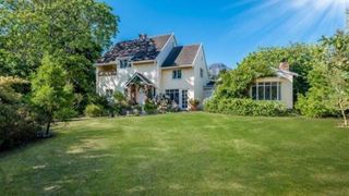 Amberley Sleep & Travel | Golden Acre Accommodation