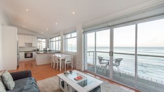 Oceanfront Penthouse | Accommodation Muizenberg