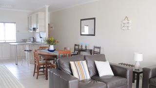 Cskulpie | Yzerfontein Accommodation