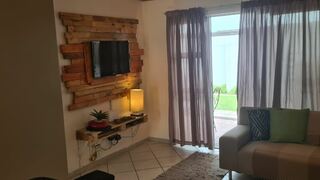 Rod's Self Catering | Accommodation Bay Park