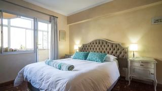 Majestic Mountain Views | Vredehoek Self-catering
