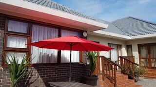 Pollok Guest Lodge | Summerstrand Self-catering