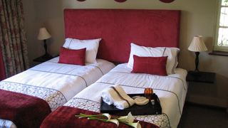 Siyakwamukela B&B | Bothas Hill Self-catering