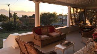 Vincent House | Accommodation Mossel Bay Central