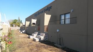 High Breeze Lodge | Accommodation Upington