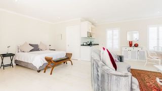 Well Appointed Luxury Apartment | Thesen Island Self-catering