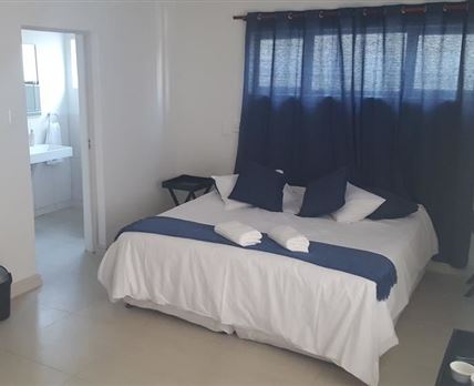 Dolphin Accommodation