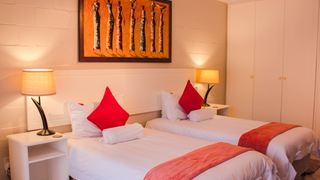 Glenfinnan Guest House B&B Accommodation | Accommodation Langebaan