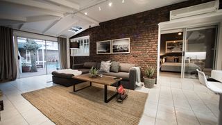 Cape Town Views | Accommodation Plattekloof