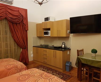 Graaff-Reinet Rd Self-Catering Apartments