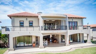 View on the 13th | Accommodation Mossel Bay Golf Estate
