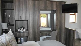 Le Port Guesthouse | Accommodation Mossel Bay Central