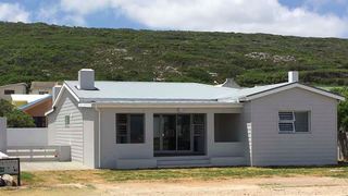 82 On Main | Agulhas Accommodation