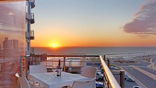 Horizon Bay 206 | Table View Accommodation