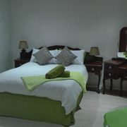 Guest House on the Edge | Accommodation Stormsriver Village