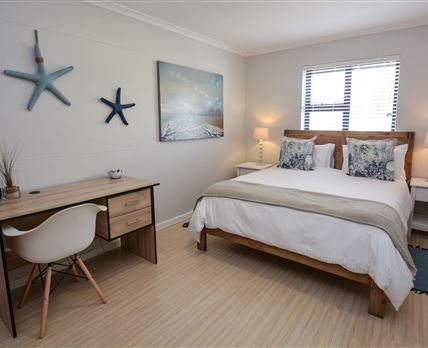 113 Azure - Big Bay