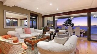 50 On Hely Villa | Self-catering Bakoven