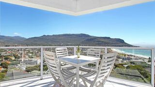 Crow`s Nest | Accommodation Fish Hoek