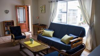 The Rustic Olive Cottage | Morningside (CT) Accommodation