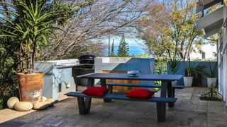 Modern Luxury Apartment | Accommodation Helena Heights