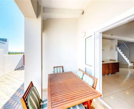 Hermanus Longboat Sea Cottage