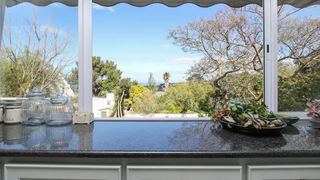 Luxury Retreat | Helena Heights Self-catering