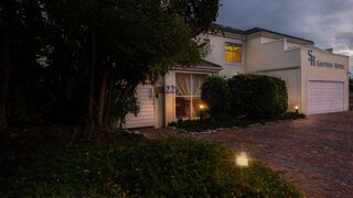 Saffron House Guesthouse & Conference Centre | Sunset Beach Accommodation