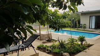 Veki's Town Lodge | Mbabane Lodges
