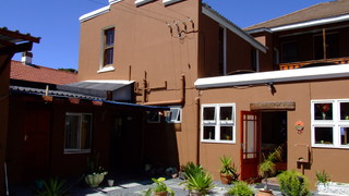 An Ocean Echo Backpackers Lodge | Muizenberg Accommodation