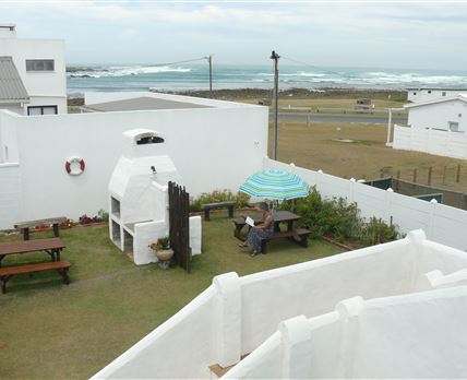 House of 2 Oceans
