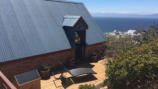 The Love Nest | Accommodation Froggy Farm