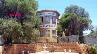 Fawlty Towers afari Lodge | Green Point Lodges