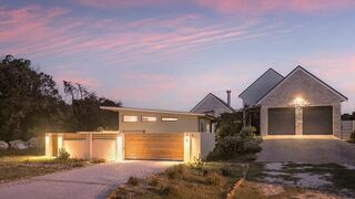 Mountain and Sea | Sandbaai Specials