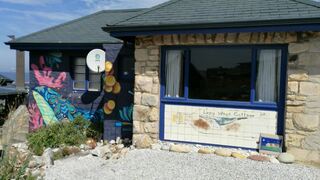 Lazy Ways Cottage | Bettys Bay Accommodation