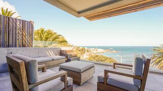 Waters Edge 302 | Camps Bay Self-catering