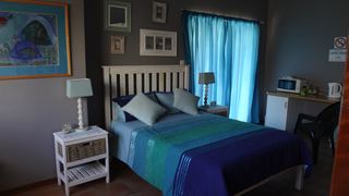 Erna's Yzies Oornagkamer | Accommodation Yzerfontein