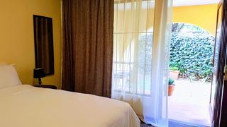 SoAfrican Guest Lodge | Accommodation Sundowner