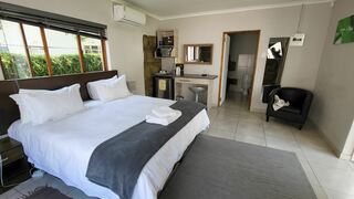 Sandstone Guesthouse | Panorama (Kroonstad) Accommodation