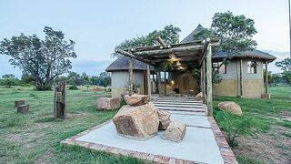 LookOutSafariLodge - “The Heartbeat of Africa” | Accommodation Dinokeng Game Reserve