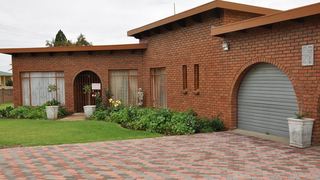 Santarie Guesthouse | Balfour Accommodation
