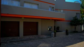 Waterfall Guesthouse | Accommodation Carlswald